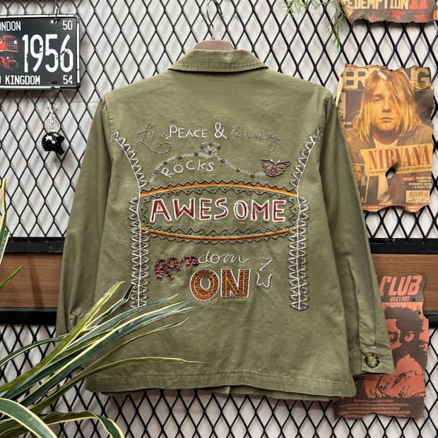 JPN VINTAGE 밀리터리 셔츠 자켓 후면 자수 포인트 카키