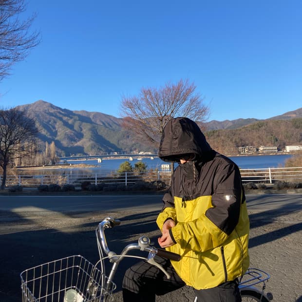 프라다 바람막이