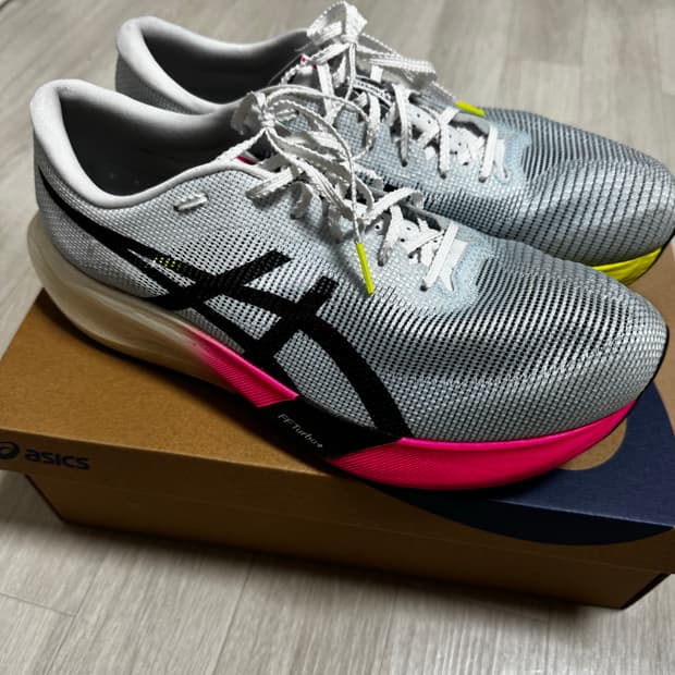 290] 아식스 메타스피드 엣지 파리 카본러닝화