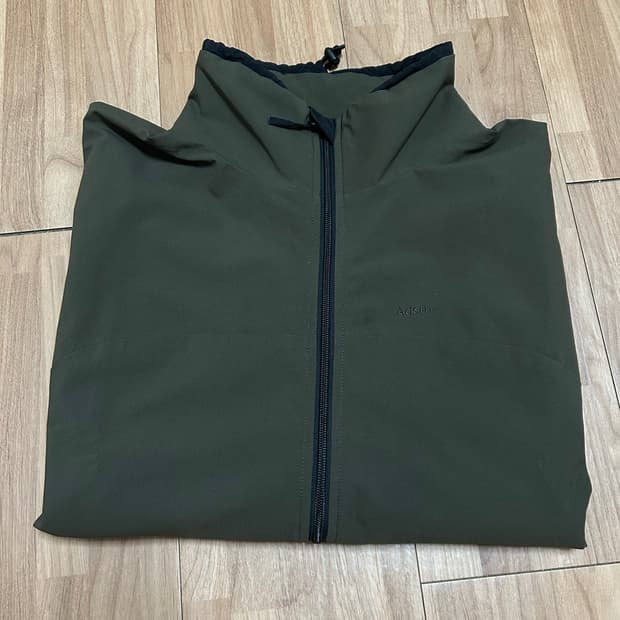 ADSUM 애드섬 아트모스피어 자켓 올리브드랩