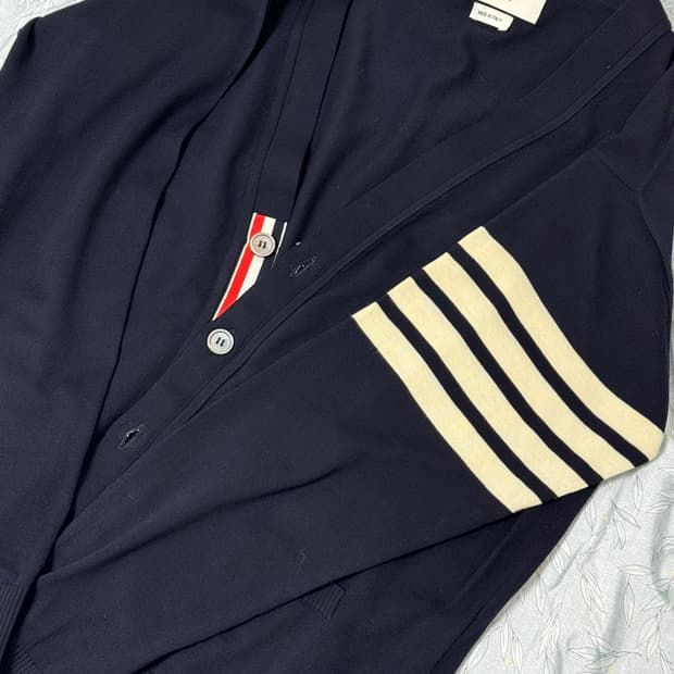 톰브라운 메리노 울 가디건 3사이즈