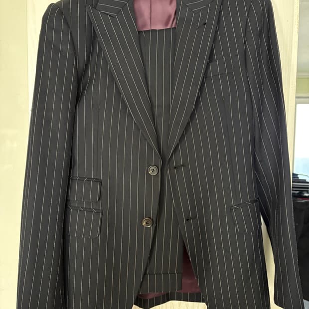 루바나 스트라이프 맞춤수트