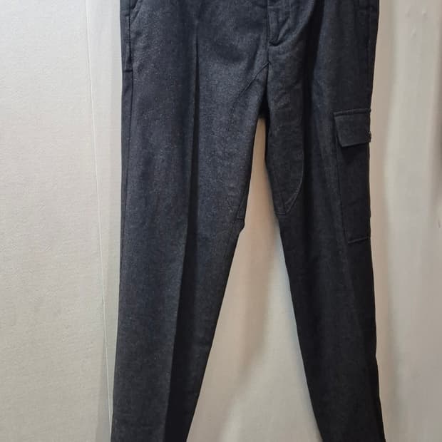 한정판 컬렉션 울 카고 팬츠