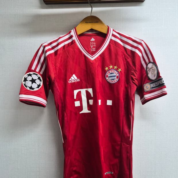 해외 S) 아디다스 테크핏 13/14 시즌 바이에른 뮌헨 괴체 유니폼