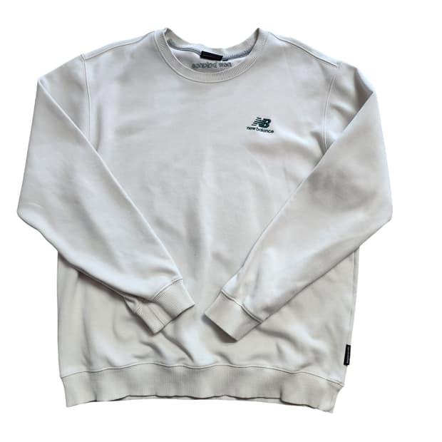 뉴발란스 맨투맨