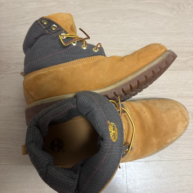 timberland 6inch roll top  8.5w(265)