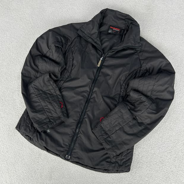 마무트 정품 여성 패딩 xs