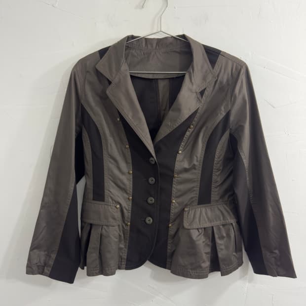 Respigh stud design jacket