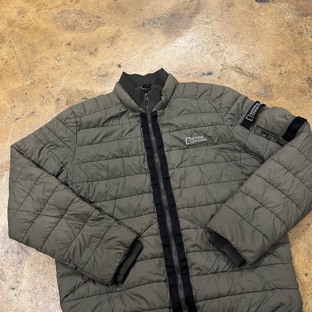 [정품/XL] 내셔널지오그래픽 패딩 점퍼 카키 b10