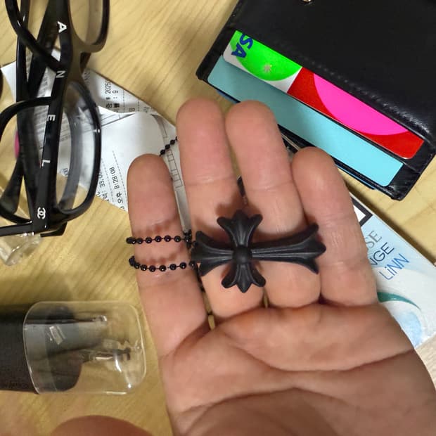 크롬하츠 아오야마 20주년 실리콘 목걸이 블랙