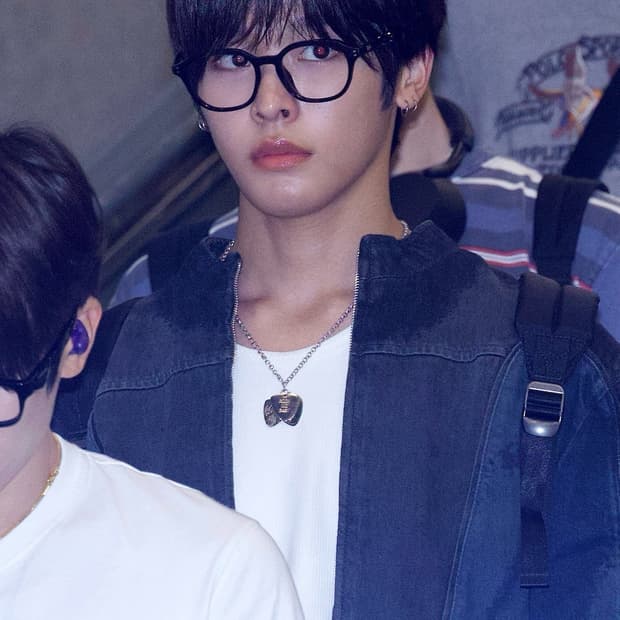 히스테릭글래머 기타 피크 목걸이 (리쿠착용)