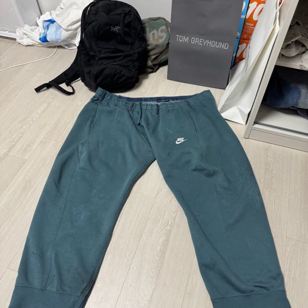 나이키 리바이스 블레스 오버조깅진 에메랄드 그린 L