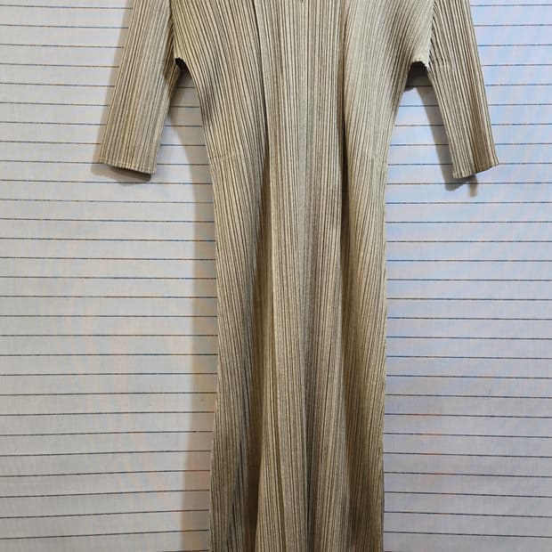 이세이미야케 플리츠플리츠 반소매 원피스