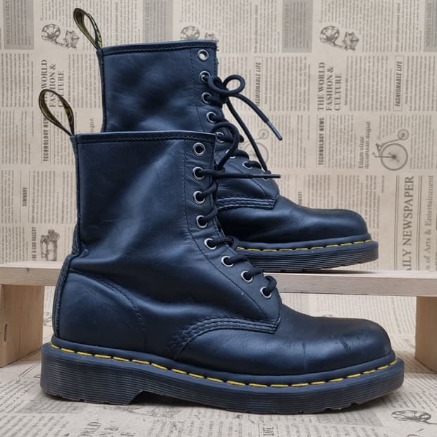 닥터마틴 1461 8홀 여성워커37 235