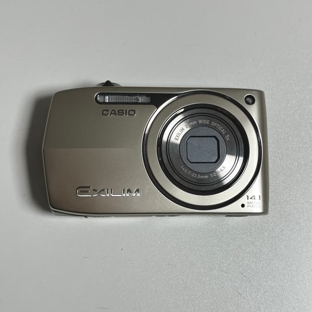 Casio exilim ex-z2300 카시오 엑슬림 골드