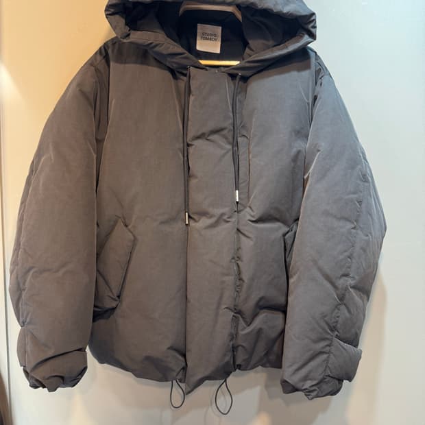 톰보이 다운패딩