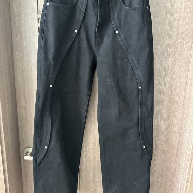 앤더슨벨 디테일 블랙데님