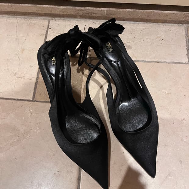 자라 새틴 리본 스트랩 스텔레토 힐 37