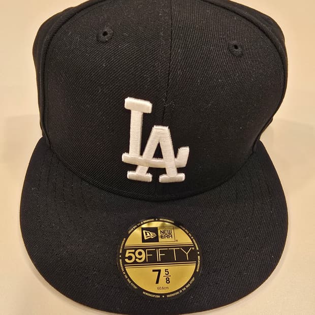 NEW ERA MLB LA Dodgers Basic Fitted Cap 