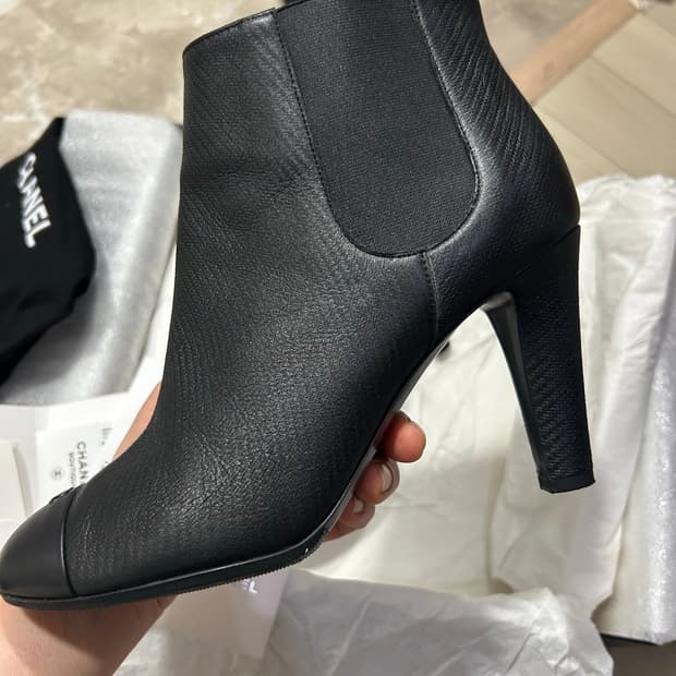 샤넬 앵클부츠 38