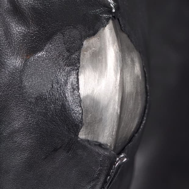 구매) 티타늄 가죽자켓 삽니다