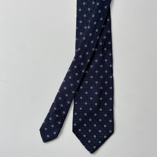 펜디(FENDI) 모노그램 명품 정품 넥타이