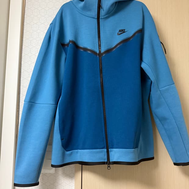 나이키 테크 플리스