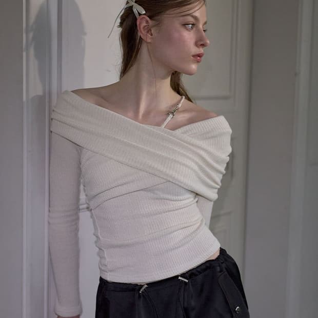 로제프란츠 오프숄더니트