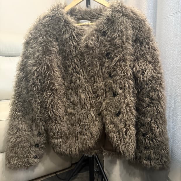 브라운 퍼 자켓