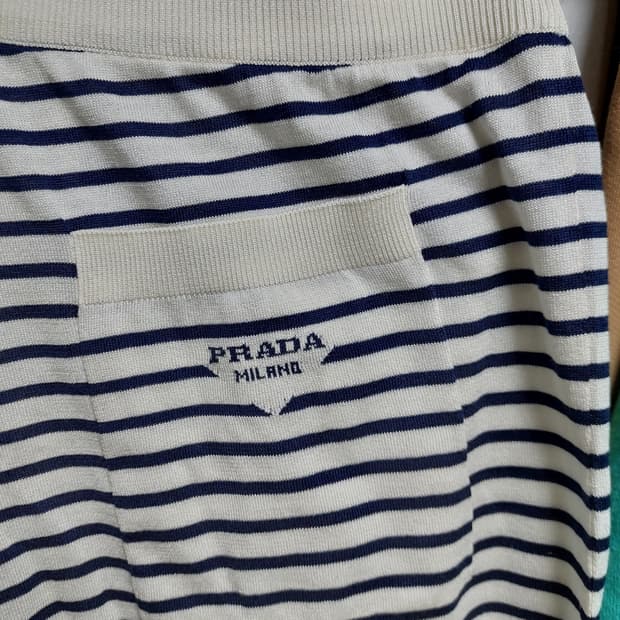 프라다 실크 네이비화이트 스트라이프 쇼츠 46 백화점판