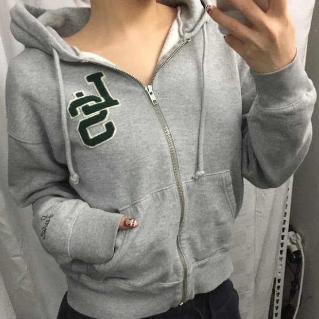 Levi’s 리바이스 크롭 기모 후드집업