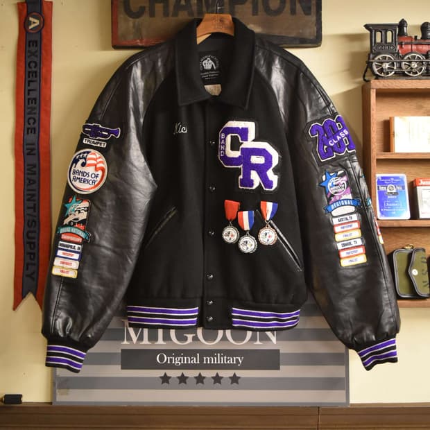 클래식 레더 바시티 자켓 105