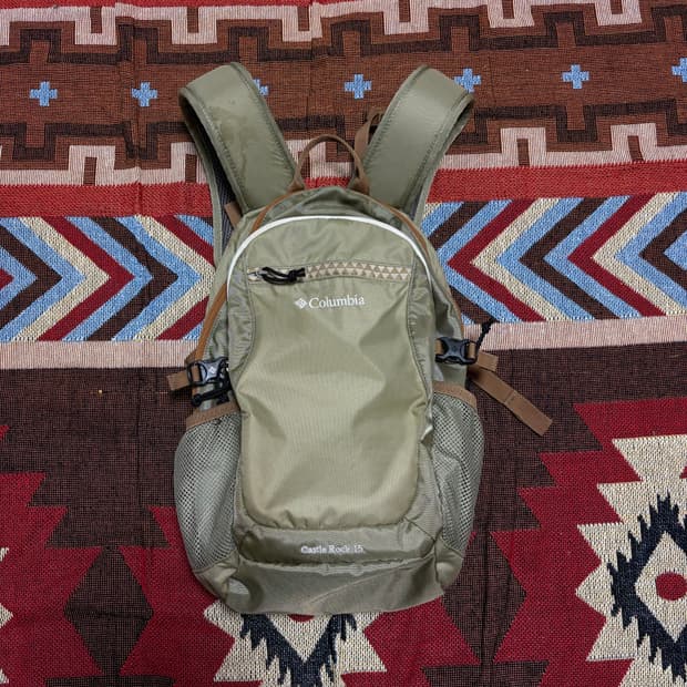 콜롬비아 캐슬락 15 카키 등산 백팩