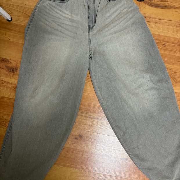 그레이 와이드 벌룬 데님팬츠