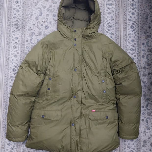 리바이스 카키색 후드 패딩 L