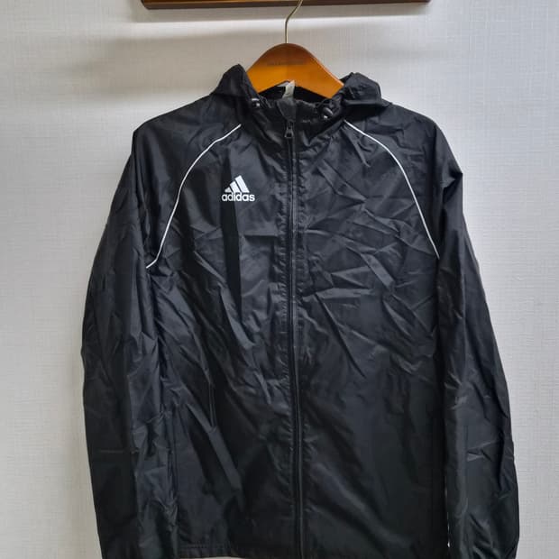 M) 아디다스 코어18 바람막이 팝니다