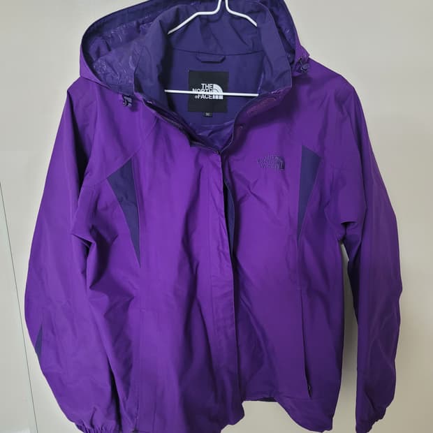 노스페이스 고어택스 바람막이 여성90사이즈 새제품급

여성90

구매후