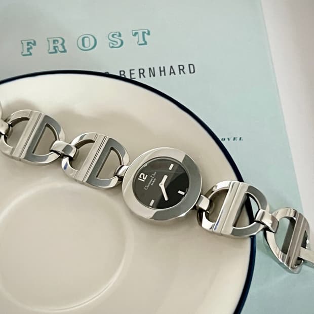 Christian Dior 라운드 블랙 다이얼 말리스 디올 시계