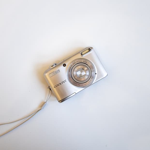 Nikon Coolpix L28 / 빈티지 디지털 카메라