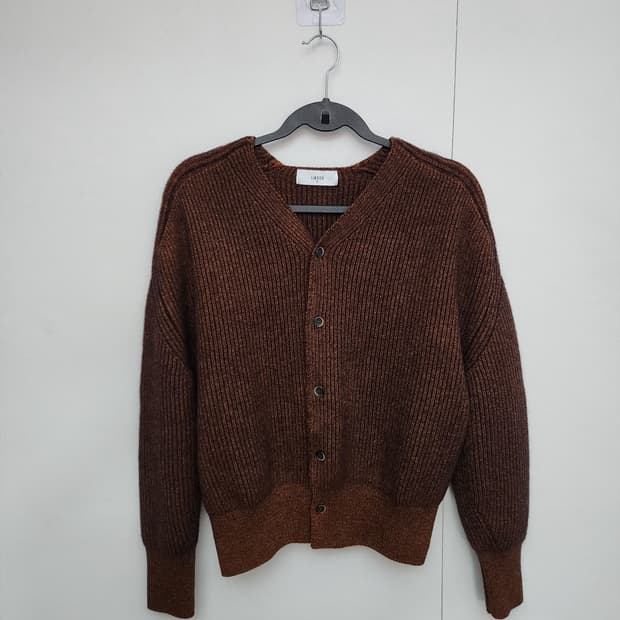 LMOOD 엘무드 95 66 니트가디건 브이넥가디건 크롭가디건