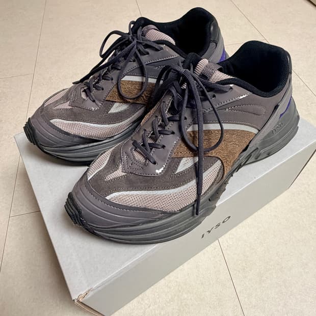 이소 / 아큐믹 포그 스니커즈 / 270