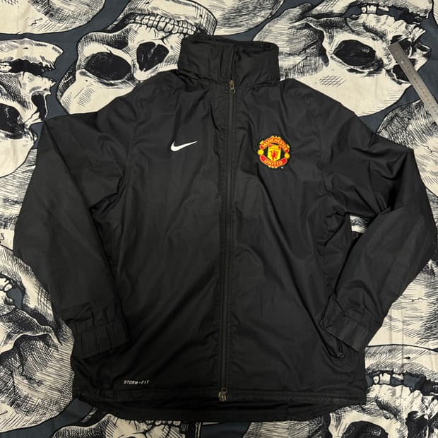 나이키 맨체스터유나이티드 바람막이 2XL사이즈