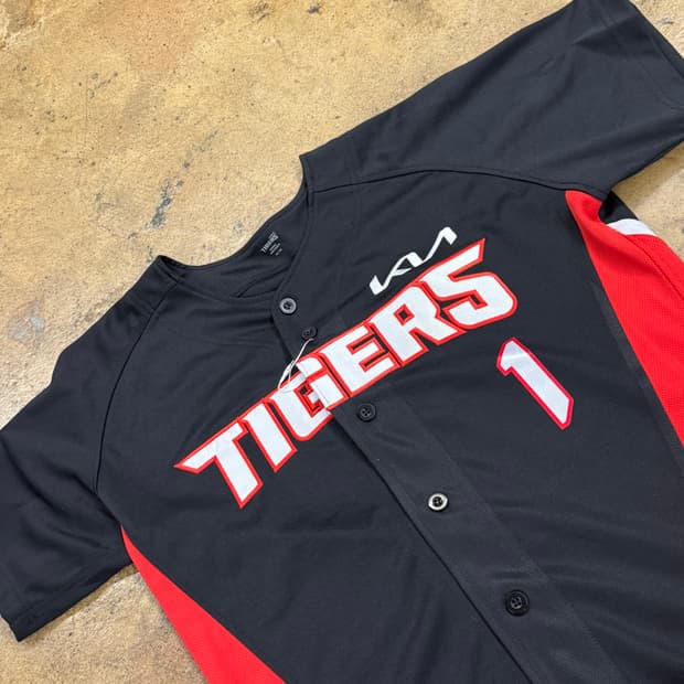 [M] 기아 타이거즈 어센틱 유니폼 블랙 레드 박찬호 마킹 b15