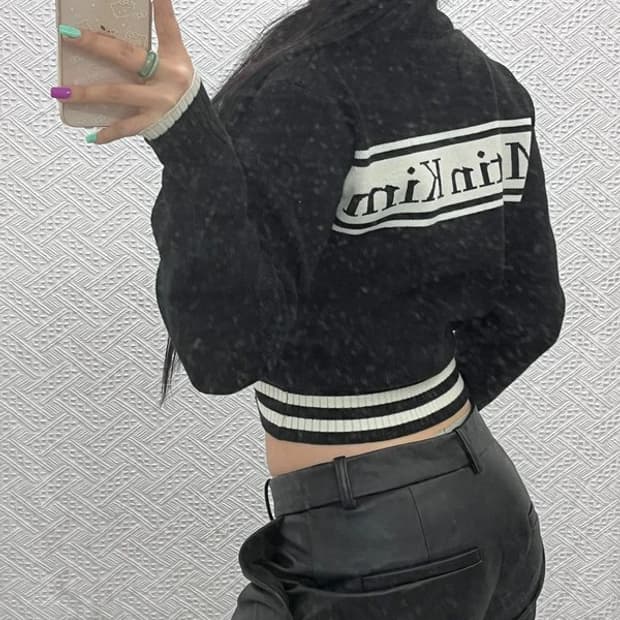 마뗑킴 스트라이프 스펠포인트 크롭 여리 가디건 S C06865