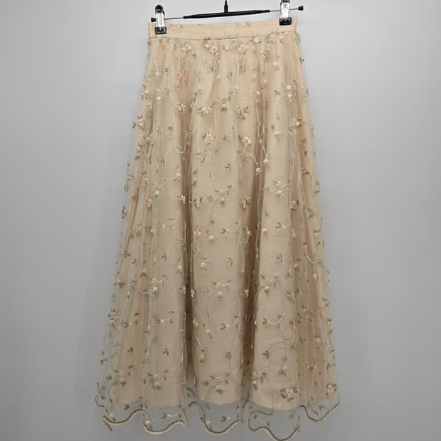 베이지 꽃 자수 롱 스커트  XS