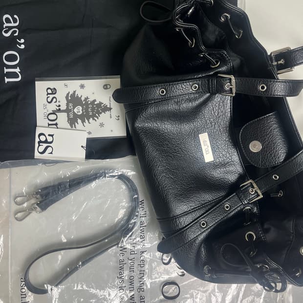 애즈온 헤븐백 블랙색상 팝니다!