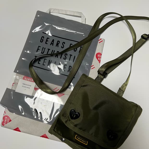 휴먼메이드 밀리터리 스몰 숄더백 올리브 드랩