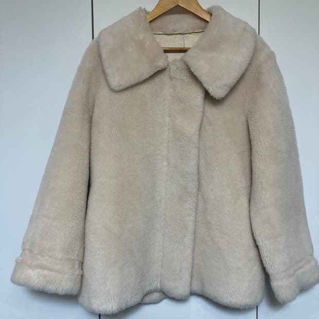 아이보리 리얼양모 자켓코트