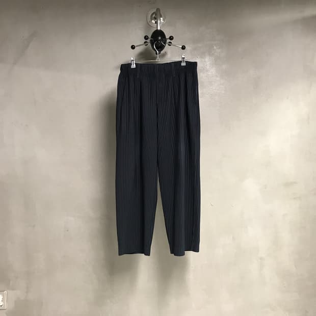 옴므 플리세 플리츠 팬츠 네이비 2