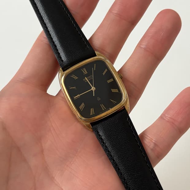 1980s Chariot Black Gold Tank Quartz